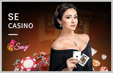 Người dùng đang thực hiện giao dịch nạp tiền vào tài khoản qq88 game thông qua điện thoại, với các phương thức thanh toán đa dạng